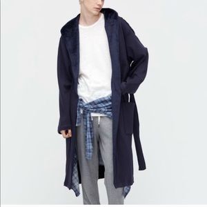 Men’s ugg robe.